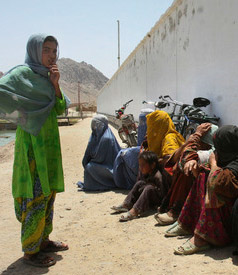 afghan-women-refugees